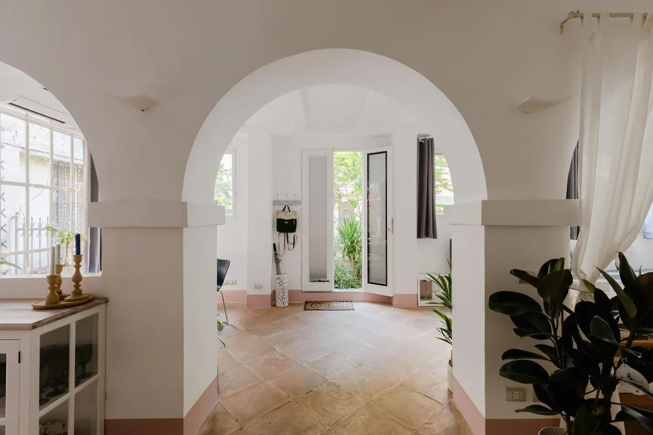The Secret Loft Garden Apartment Rome