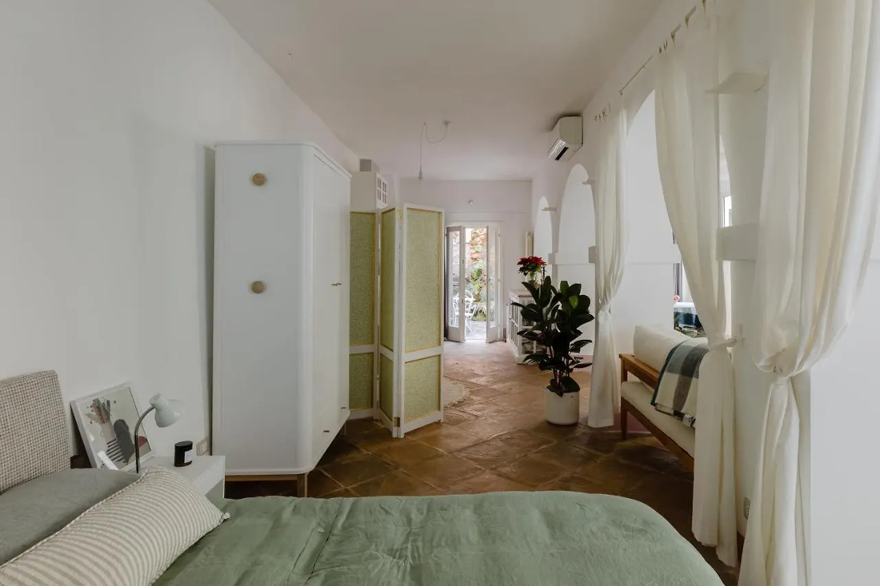 The Secret Loft Garden Apartment Rome
