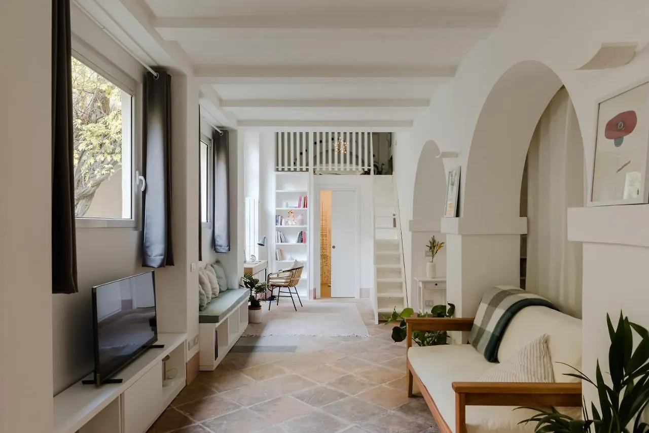 The Secret Loft Garden Apartment Rome